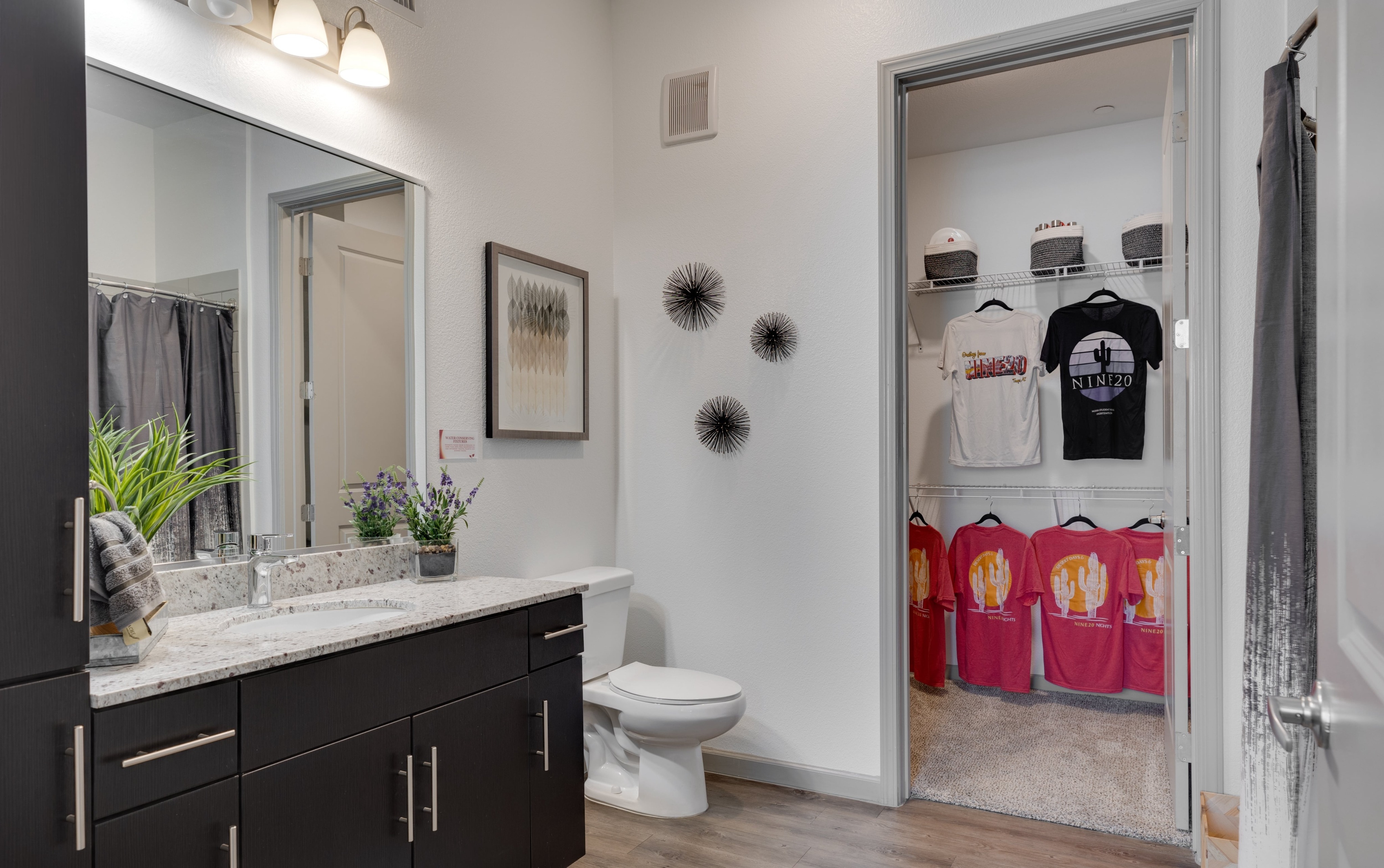 Nine20 Tempe apartment bathroom