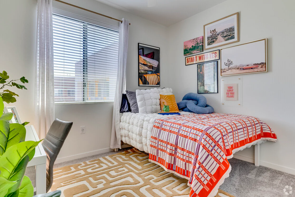 Image of bedroom at Apollo Tempe