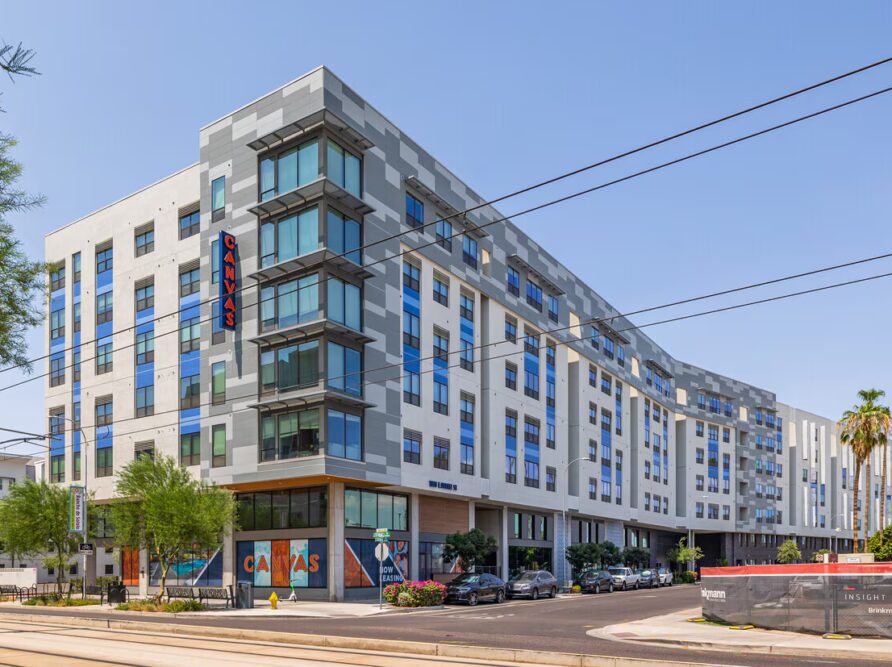 Exterior of Canvas Tempe, a student apartment near ASU Tempe